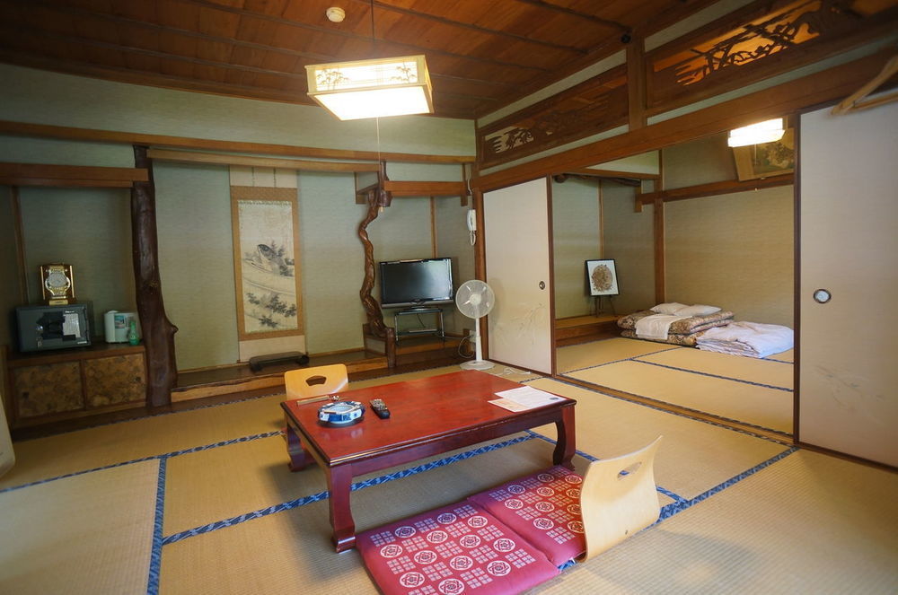 Takaosou Hotel Yufu Ngoại thất bức ảnh